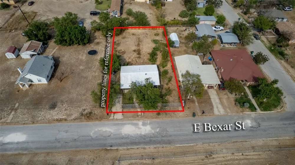 315 E Bexar Street Crystal City, TX 78839