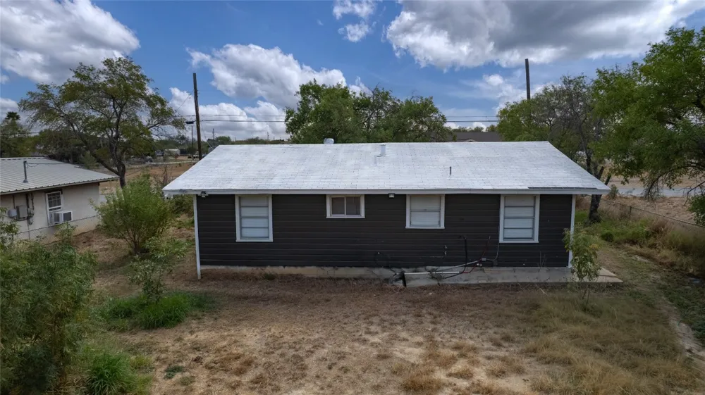 315 E Bexar Street Crystal City, TX 78839