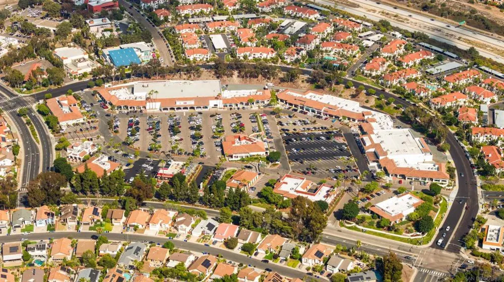 9302 Twin Trails Dr #204 San Diego, CA 92129