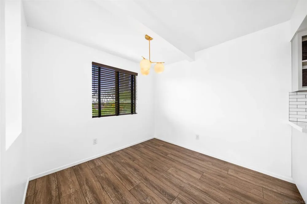 9302 Twin Trails Dr #204 San Diego, CA 92129