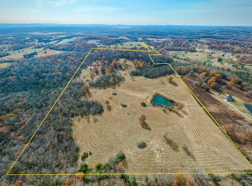 1511 Belotes Ferry Rd Lebanon, TN 37087