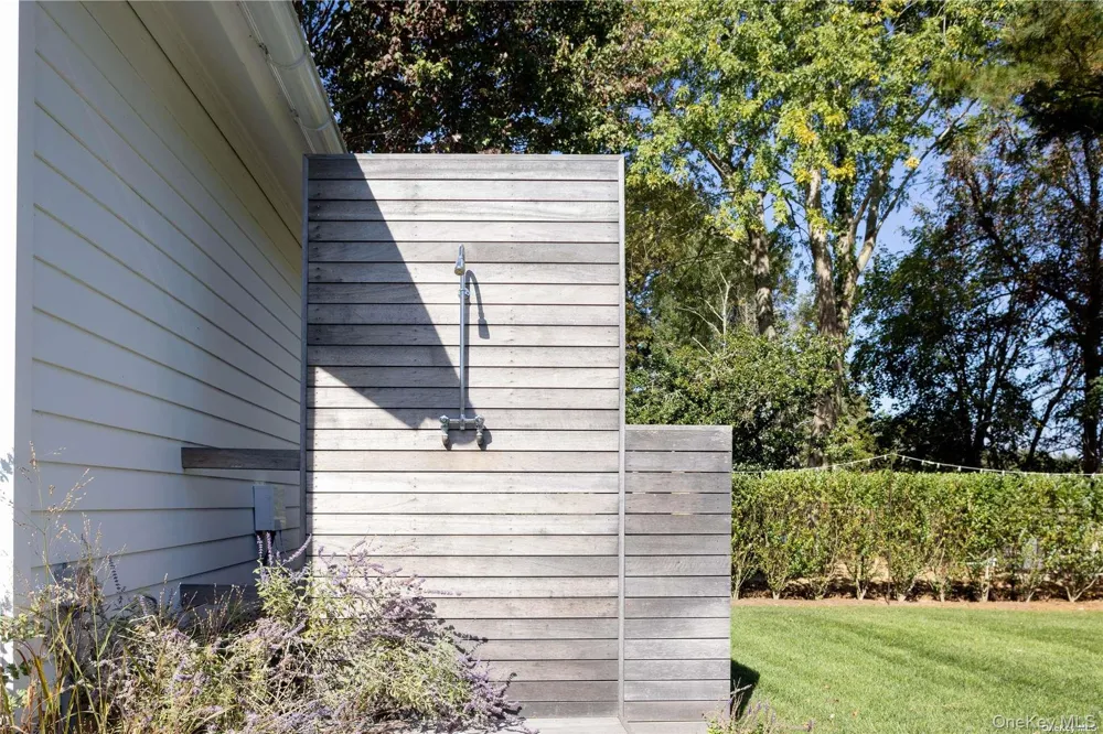 400 Youngs Road Orient, NY 11957