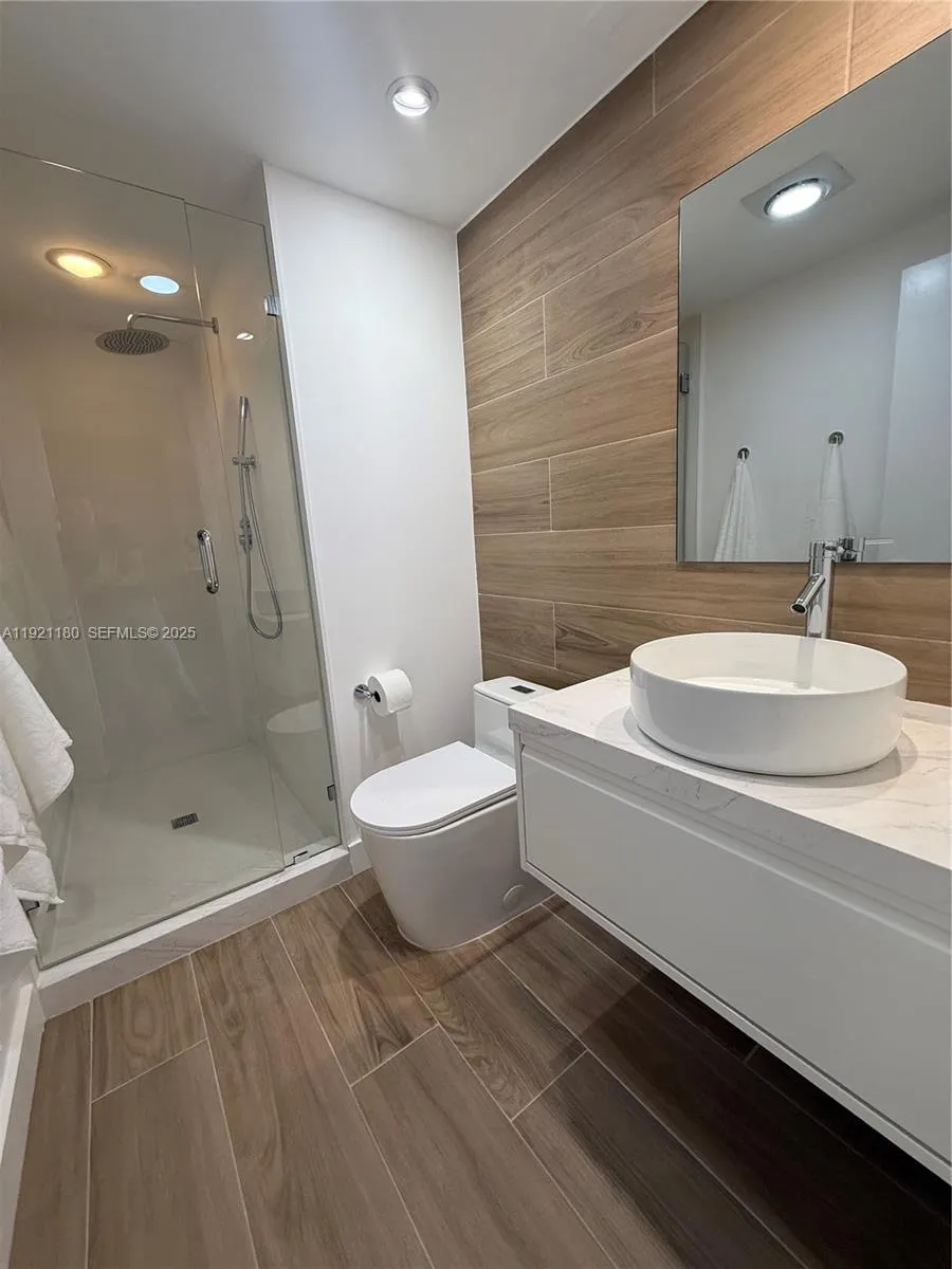 20191 E Country Club Dr #504 Aventura, FL 33180