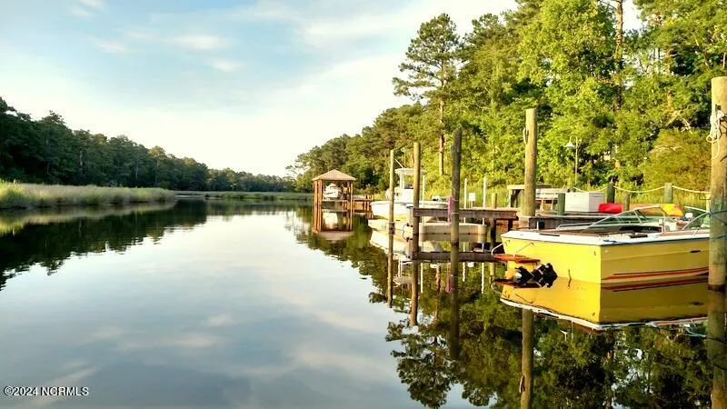 232 Brightleaf Drive Minnesott Beach, NC 28510