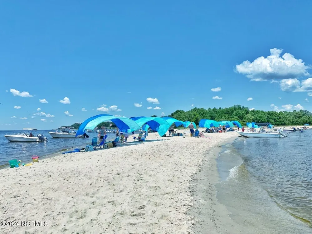 232 Brightleaf Drive Minnesott Beach, NC 28510