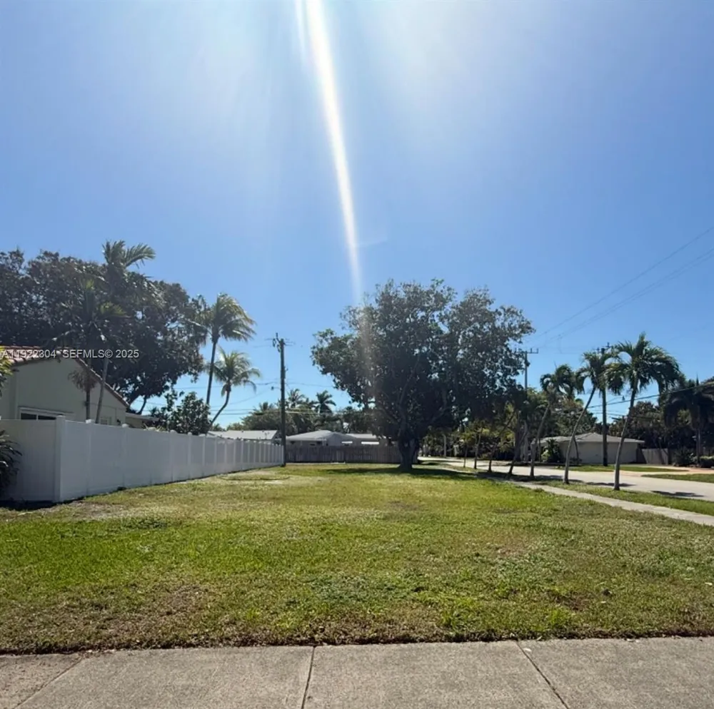 1452 Jefferson St Hollywood, FL 33020