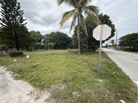 201 NW 11th St