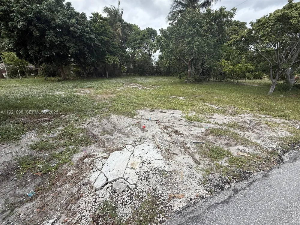201 NW 11th St Pompano Beach, FL 33060