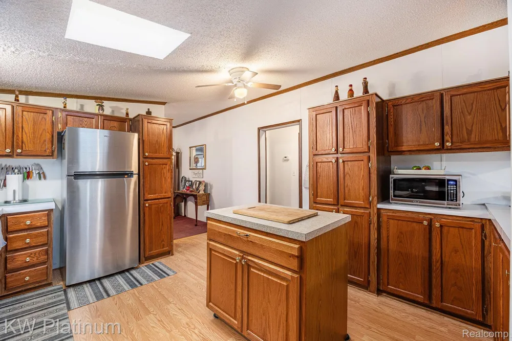 8042 Harbour Drive Ira Township, MI 48023