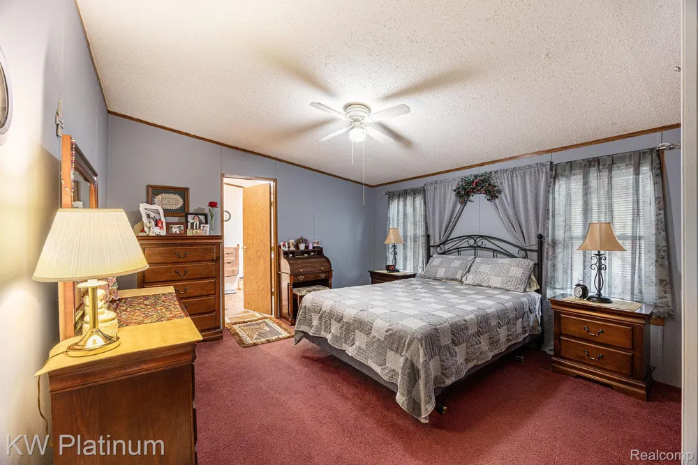 8042 Harbour Drive Ira Township, MI 48023