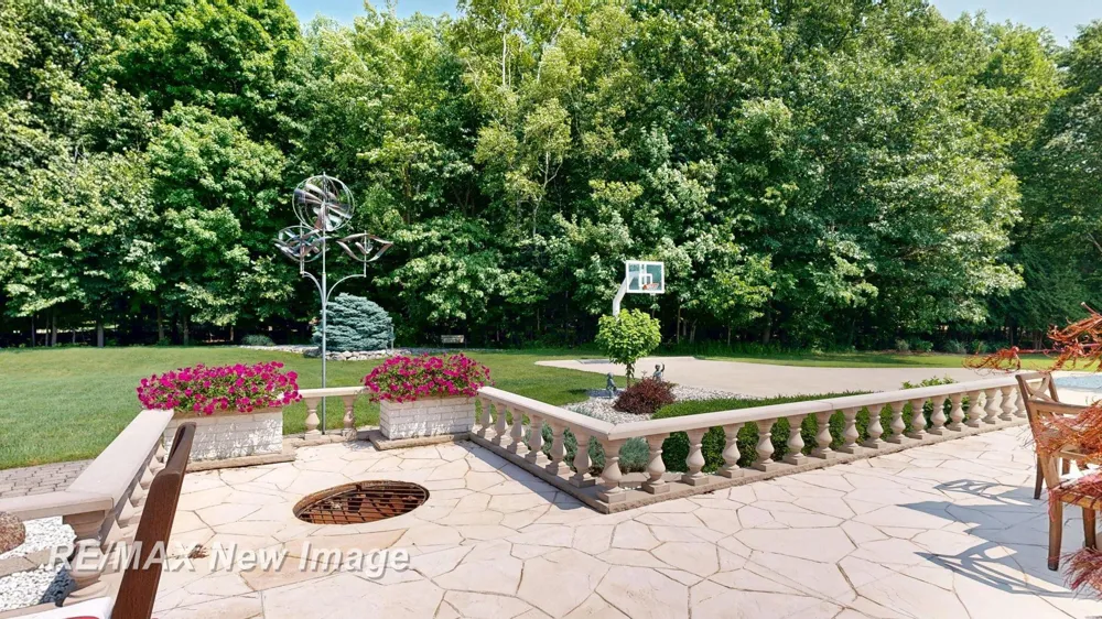 1134 Graham Road Thomas Township, MI 48609