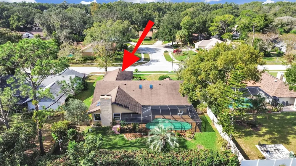 305 RUNNING HORSE ROAD Seffner, FL 33584