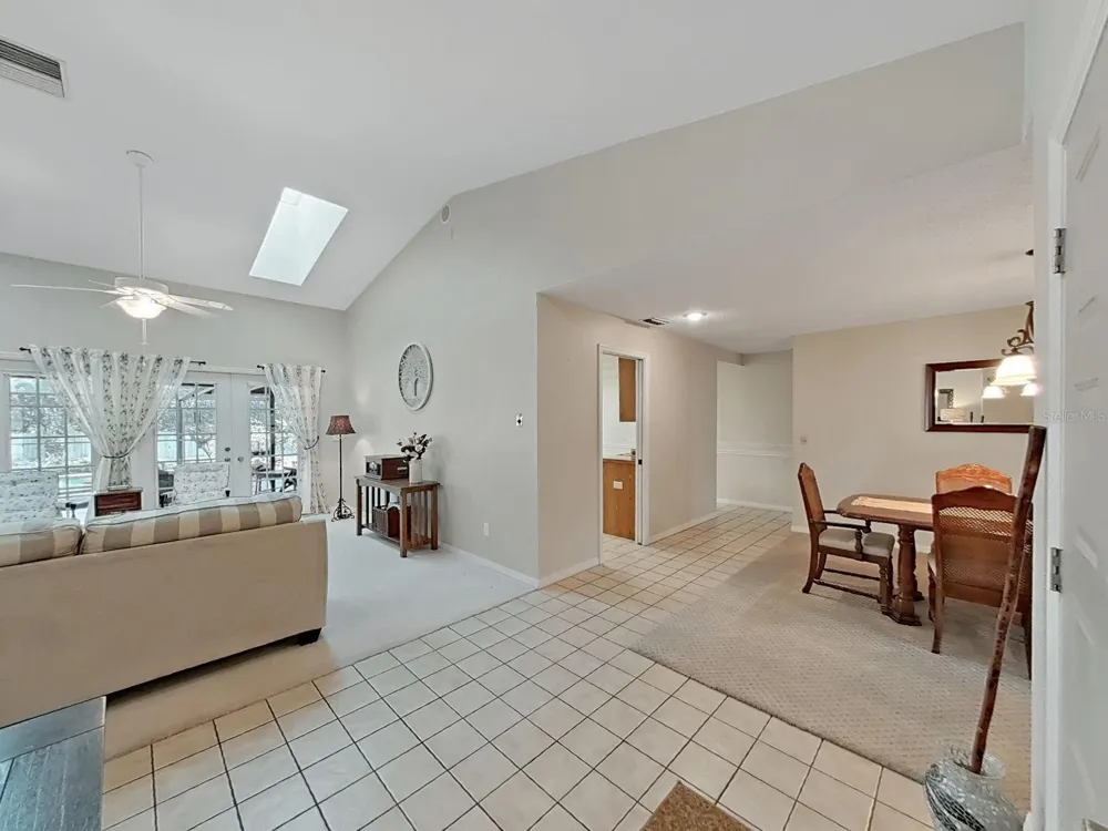 305 RUNNING HORSE ROAD Seffner, FL 33584