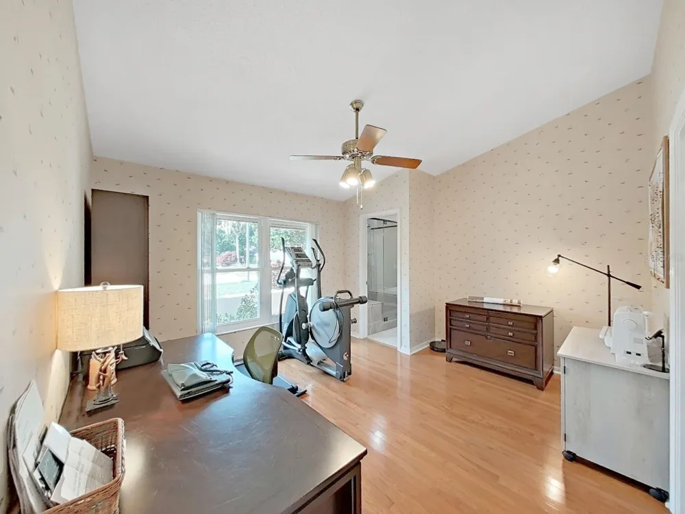 305 RUNNING HORSE ROAD Seffner, FL 33584