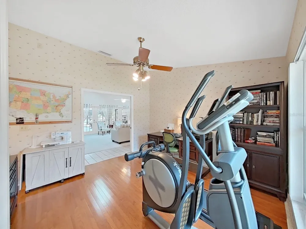 305 RUNNING HORSE ROAD Seffner, FL 33584