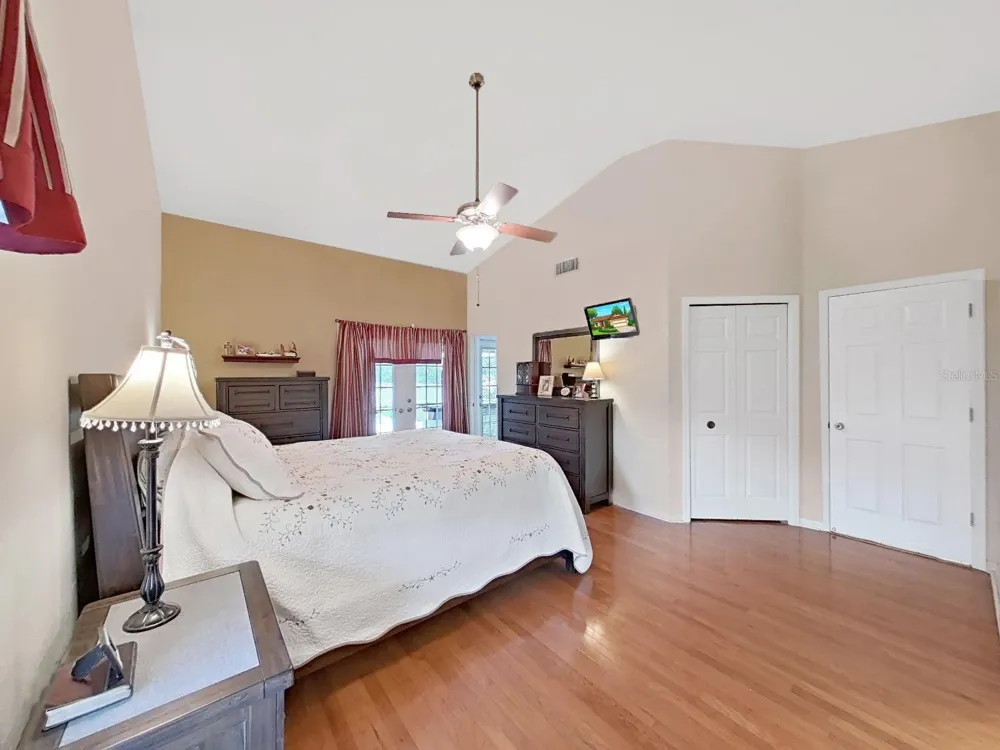 305 RUNNING HORSE ROAD Seffner, FL 33584