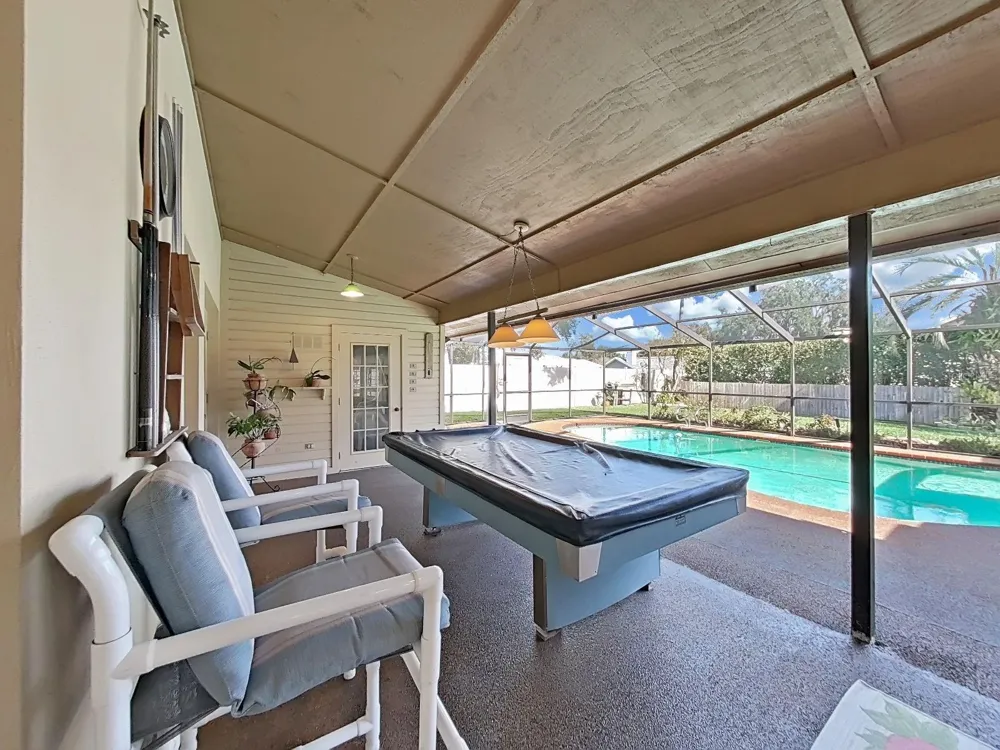 305 RUNNING HORSE ROAD Seffner, FL 33584