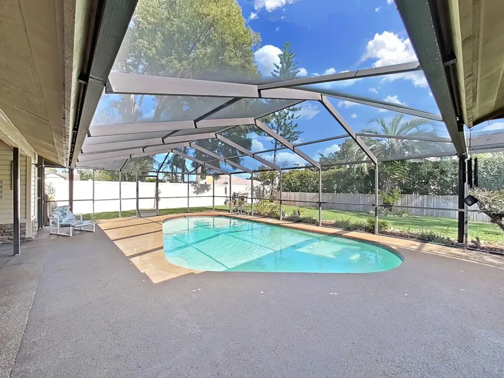 305 RUNNING HORSE ROAD Seffner, FL 33584