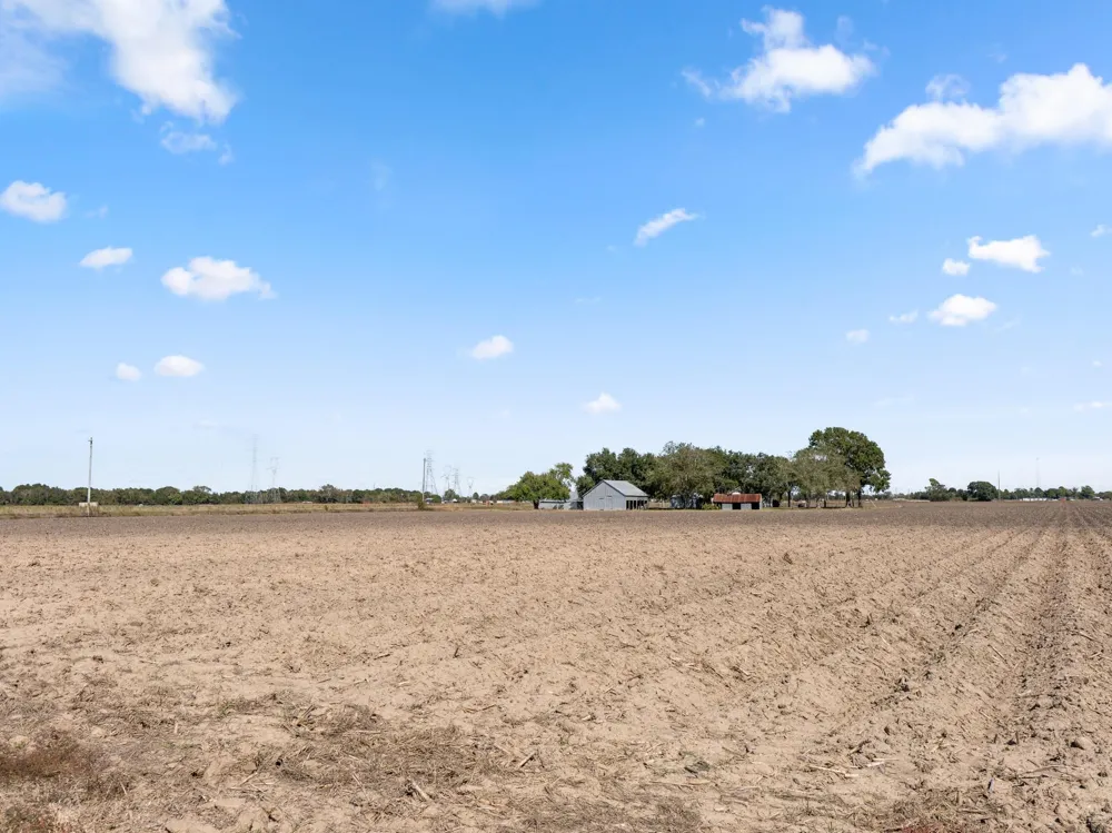Vrlla Road Guy, TX 77444