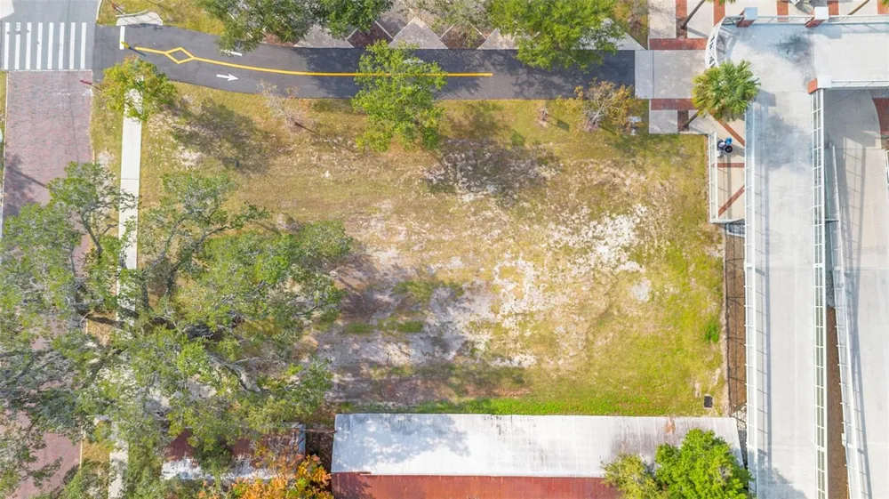 215 E 5TH STREET Apopka, FL 32703