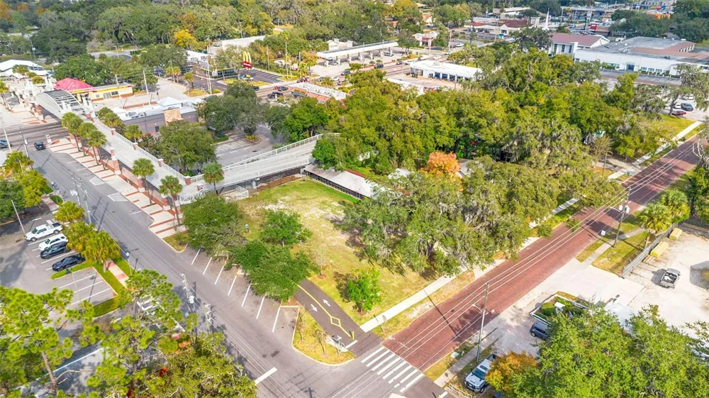 215 E 5TH STREET Apopka, FL 32703