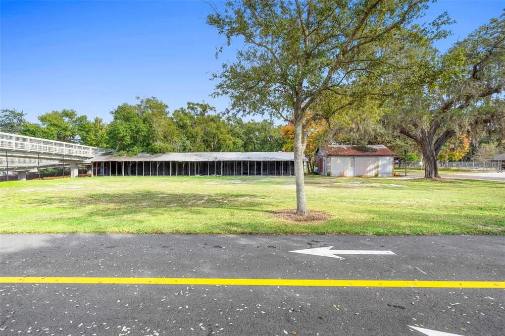 215 E 5TH STREET Apopka, FL 32703