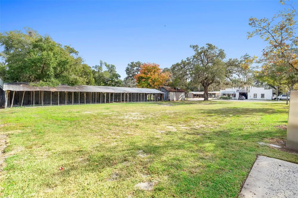 215 E 5TH STREET Apopka, FL 32703