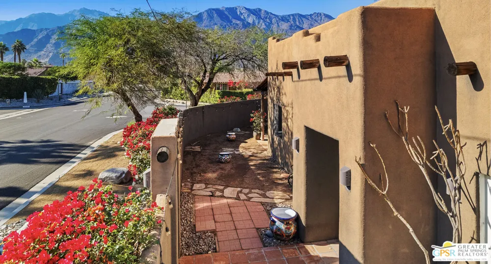 53460 Avenida Herrera