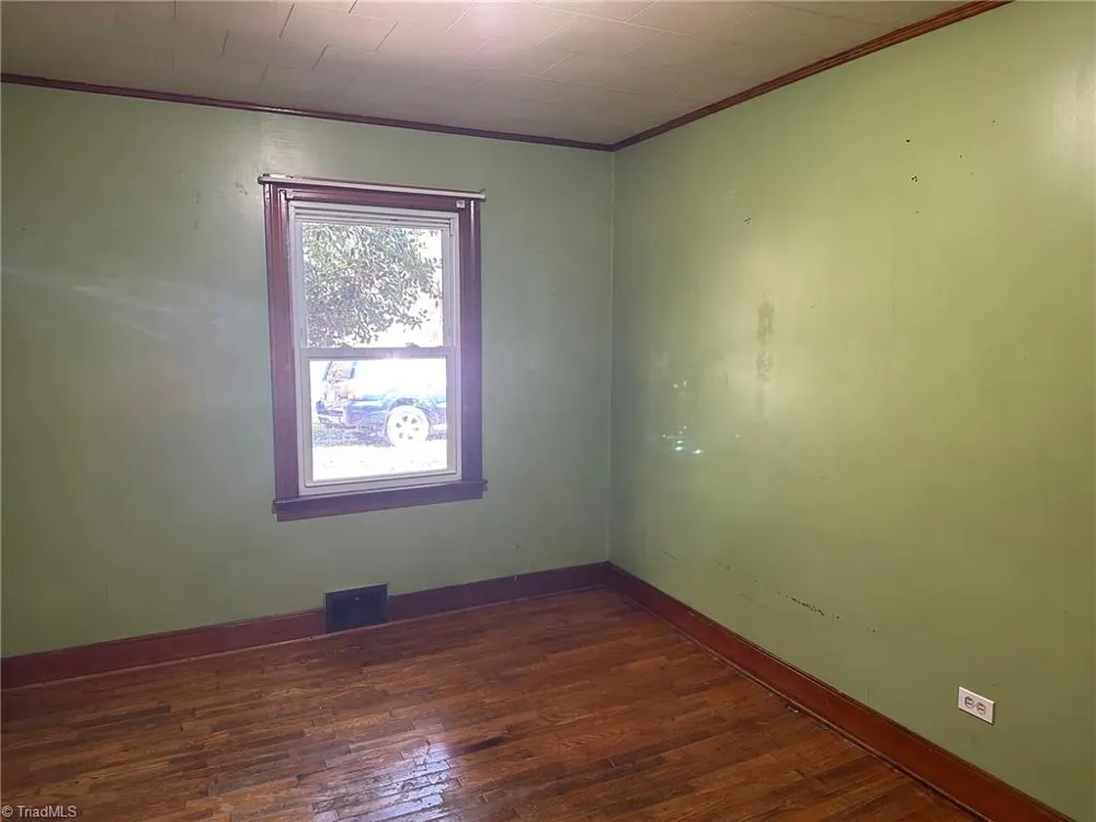 8431 Austin Traphill Road Elkin, NC 28621