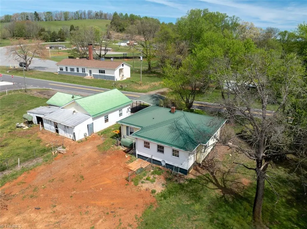 8431 Austin Traphill Road Elkin, NC 28621