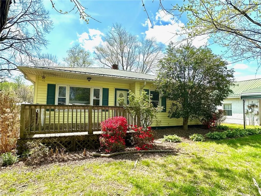 8431 Austin Traphill Road Elkin, NC 28621