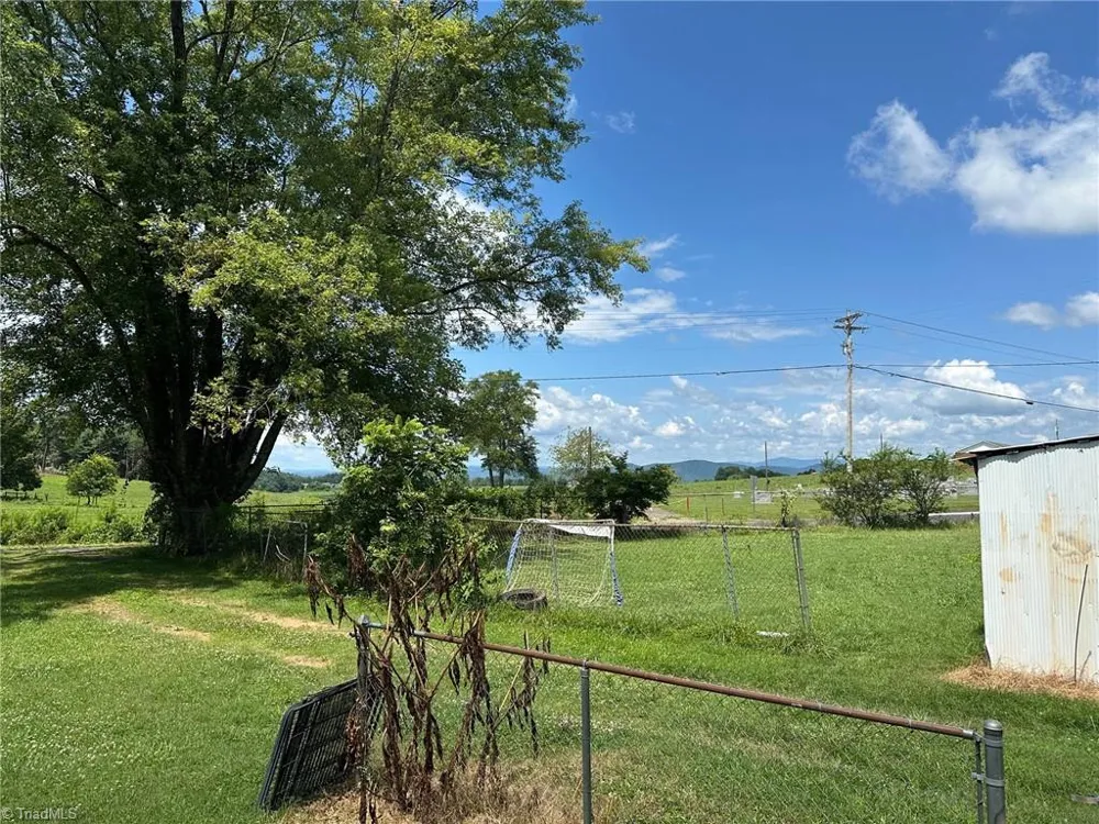 8431 Austin Traphill Road Elkin, NC 28621