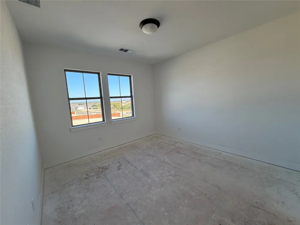 105 Gibbs Drive Liberty Hill, TX 78642