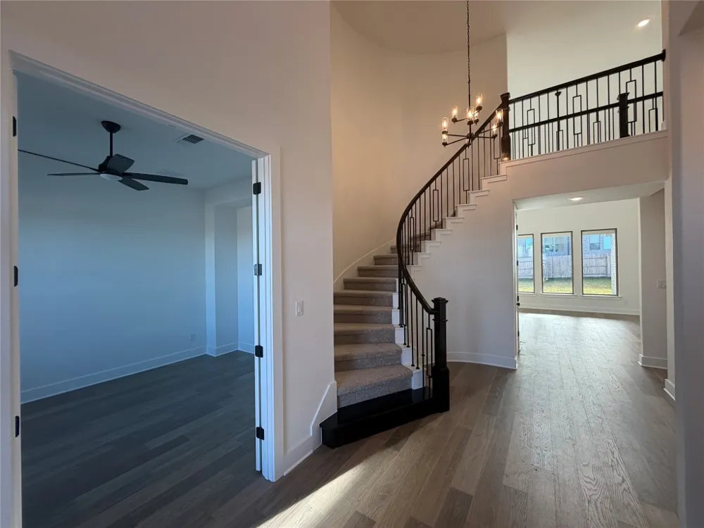 105 Gibbs Drive Liberty Hill, TX 78642
