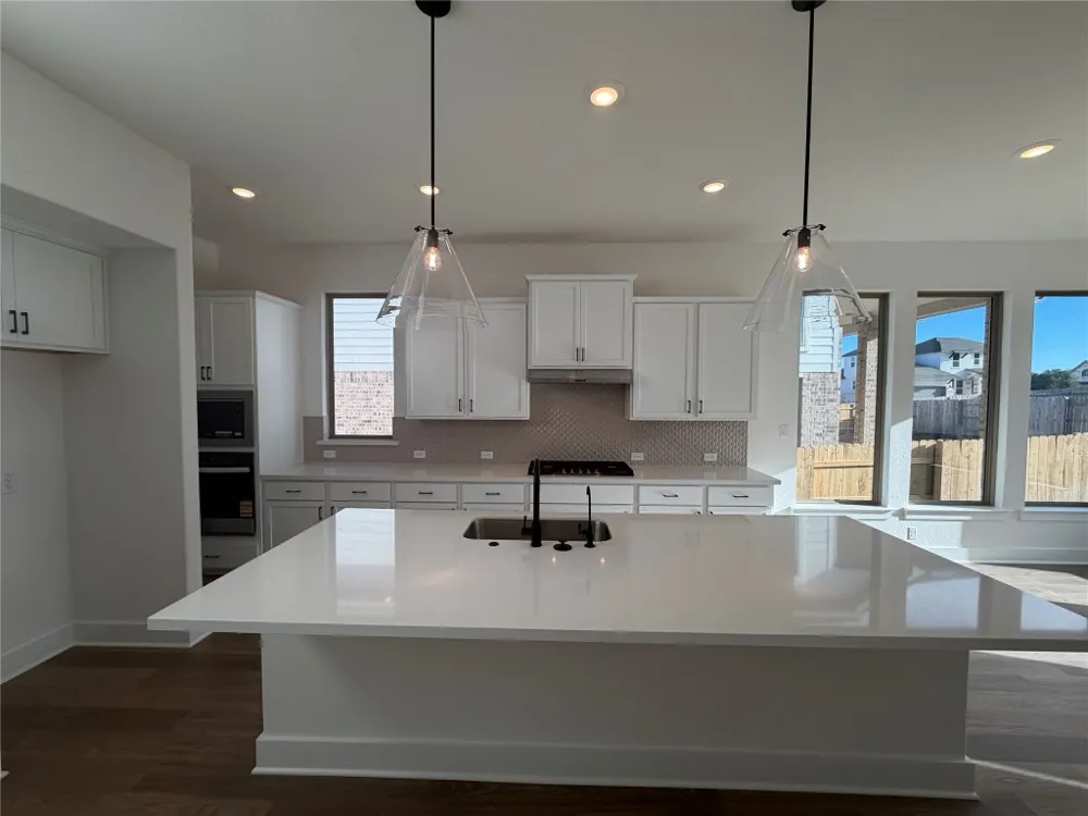 105 Gibbs Drive Liberty Hill, TX 78642
