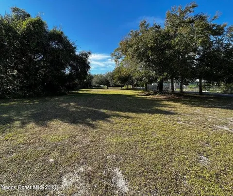 373 S Tropical Trail