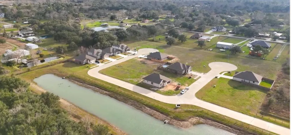 15823 Sugar Maple Lane Santa Fe, TX 77517