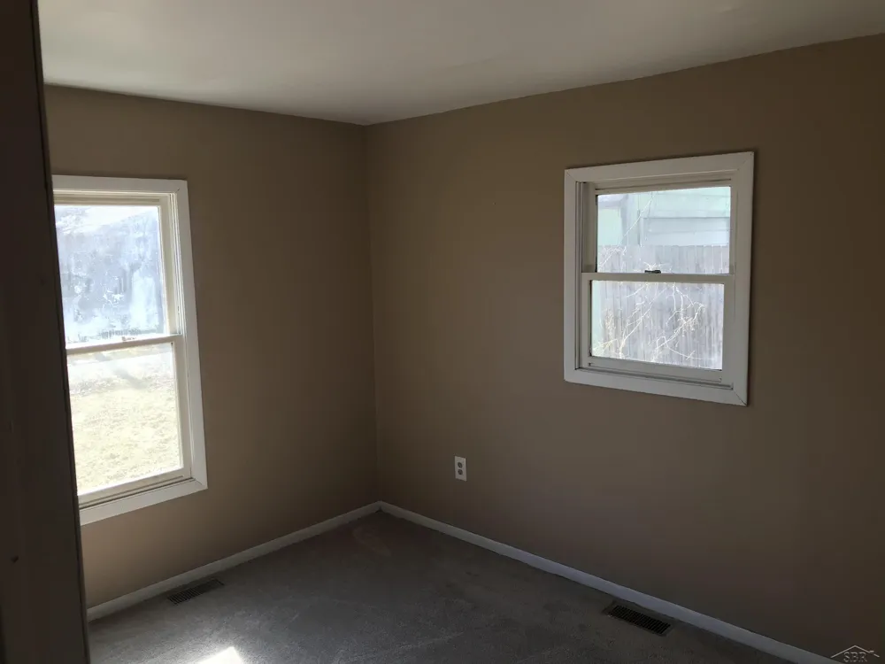 1608 S Hamilton Street Saginaw City, MI 48602