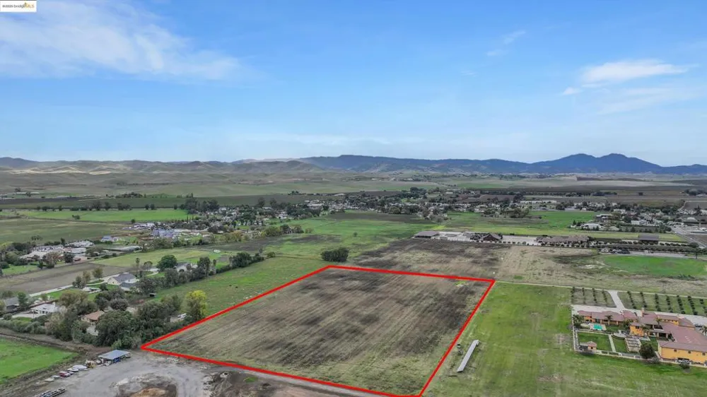 3590 Byer Rd Byron, CA 94514