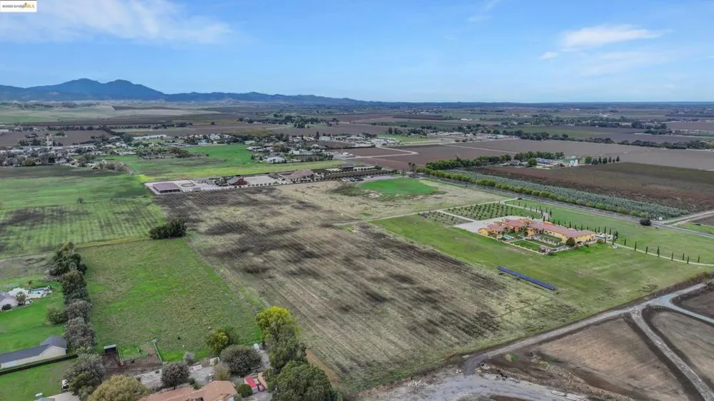 3590 Byer Rd Byron, CA 94514