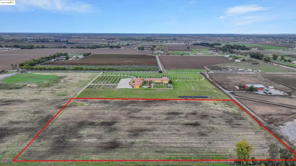 3590 Byer Rd Byron, CA 94514