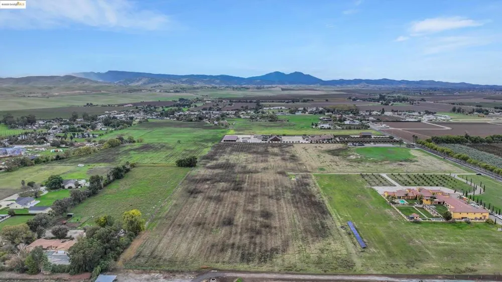 3590 Byer Rd Byron, CA 94514