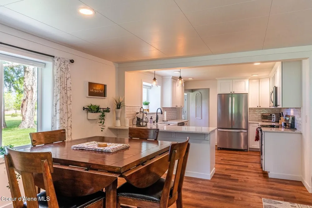 1041 Bottle Bay Road Sagle, ID 83860