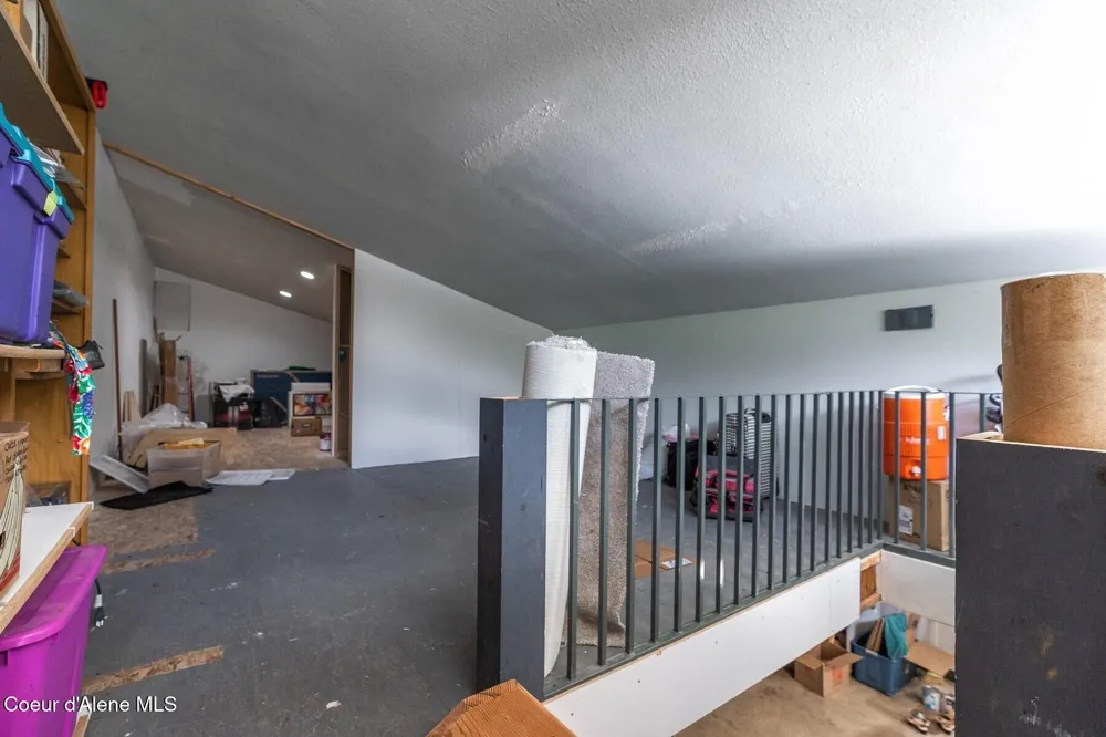 1041 Bottle Bay Road Sagle, ID 83860
