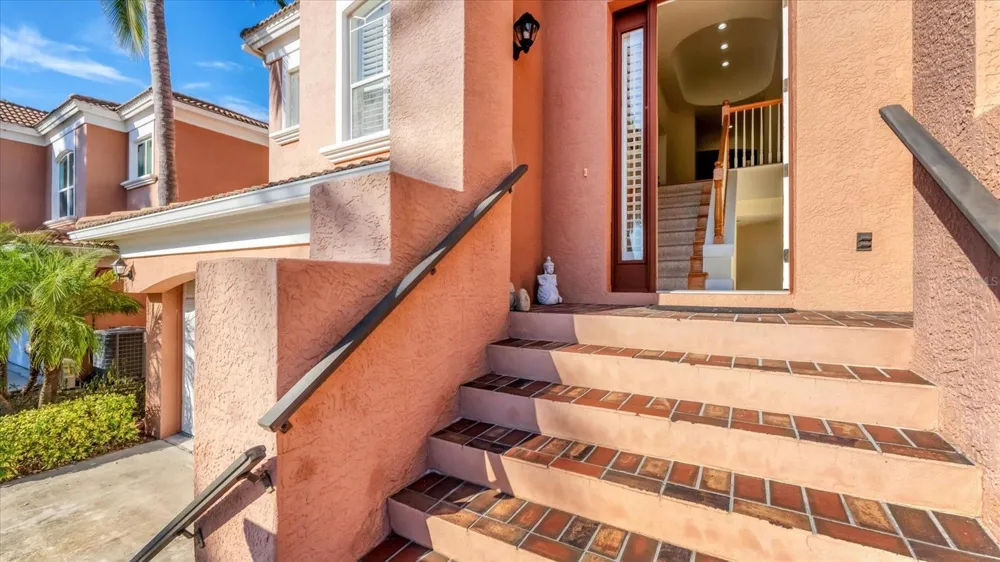 5421 46TH COURT W Bradenton, FL 34210