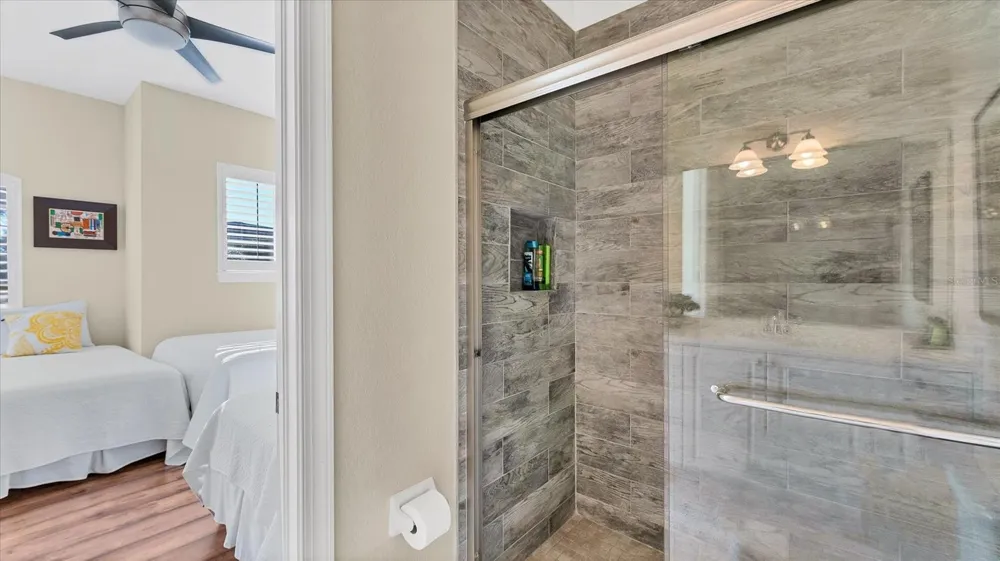 5421 46TH COURT W Bradenton, FL 34210