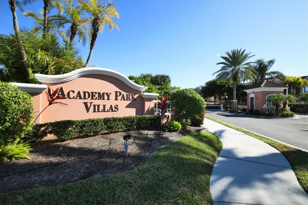 5421 46TH COURT W Bradenton, FL 34210