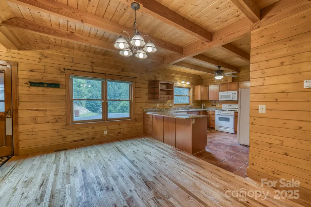5023 Elk Park Highway Elk Park, NC 28622