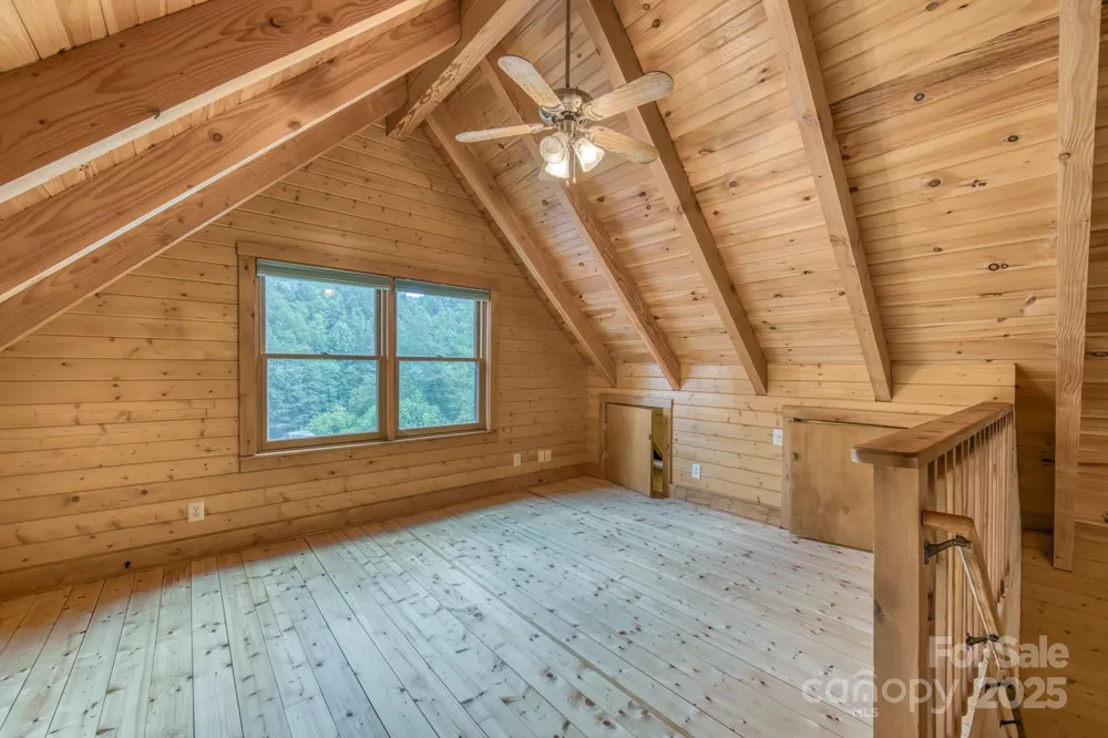 5023 Elk Park Highway Elk Park, NC 28622