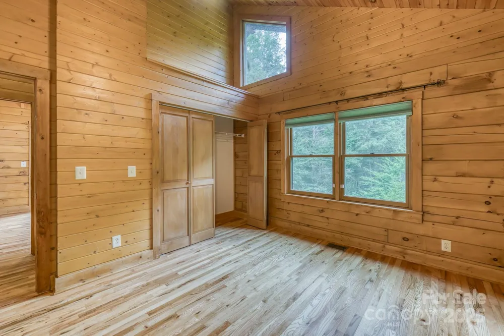 5023 Elk Park Highway Elk Park, NC 28622